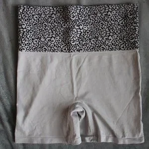 Jockey, Intimates & Sleepwear, Jockeylife Collection Womens Waist Slimmer  Shorts L Rn 6683